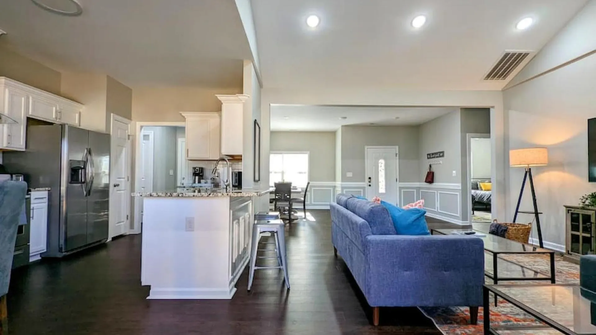 Spacious Family Friendly Home With Large Fenced In Yard Charlotte
